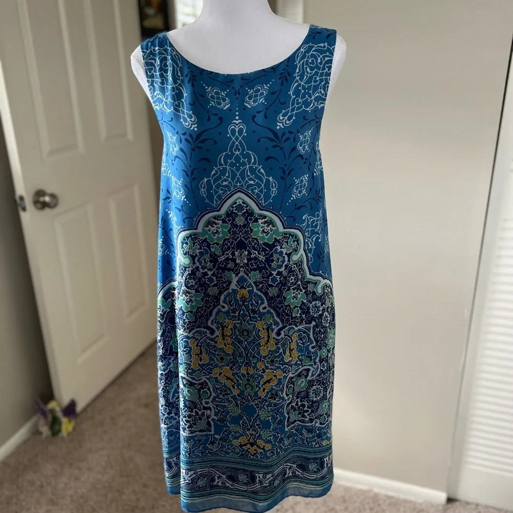 MAC STUDIO DRESS - Picture 1 of 6